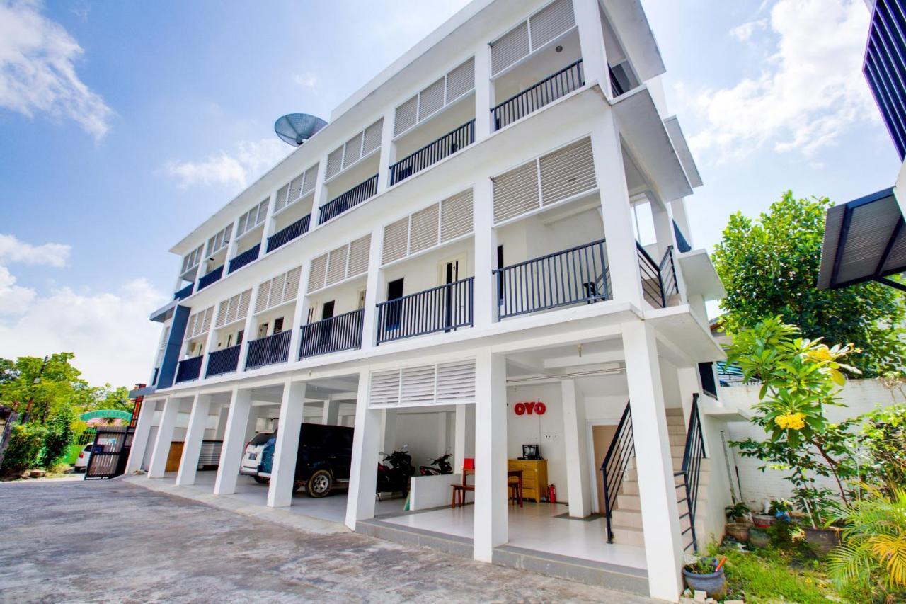 Oyo 3279 Joy Residence Samarinda Exterior foto